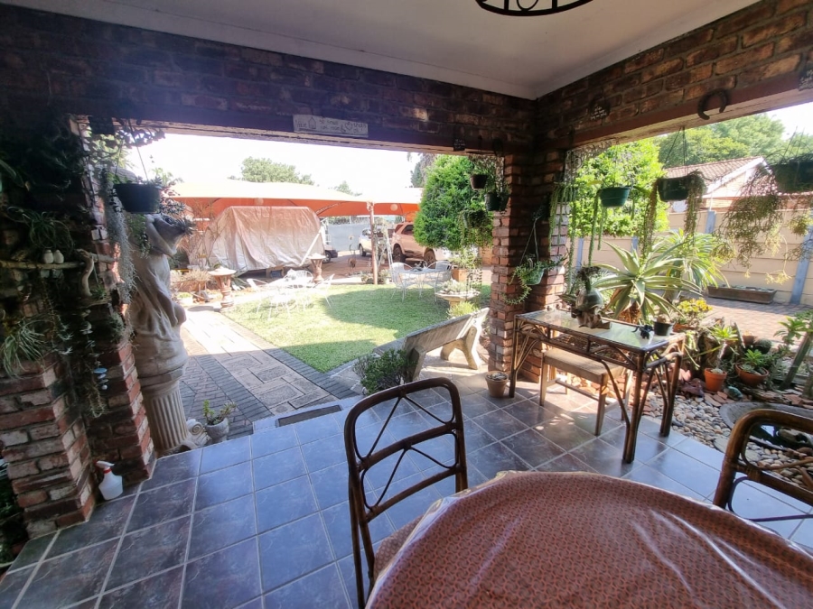 3 Bedroom Property for Sale in Oos Einde North West